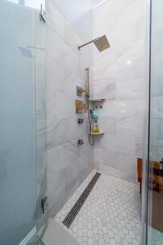 2932 Captain Sams - image 9
