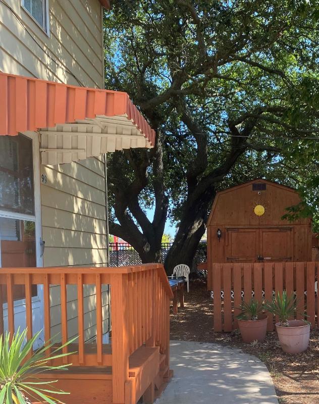 Ocean Cove Motel - image 14