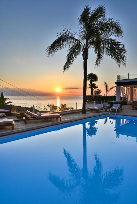 Villa with Private Pool image 1