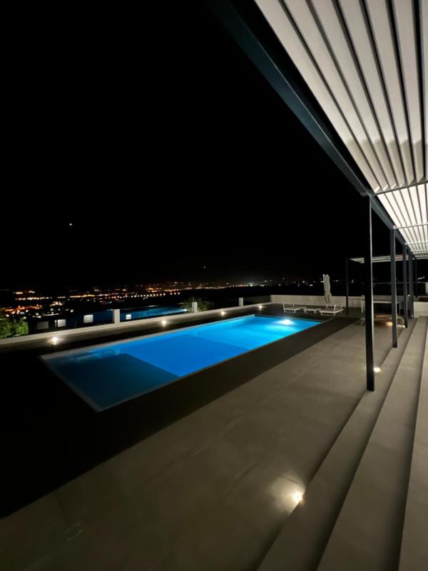 villagoldra rentals - Luxury and Family Villa - image 18