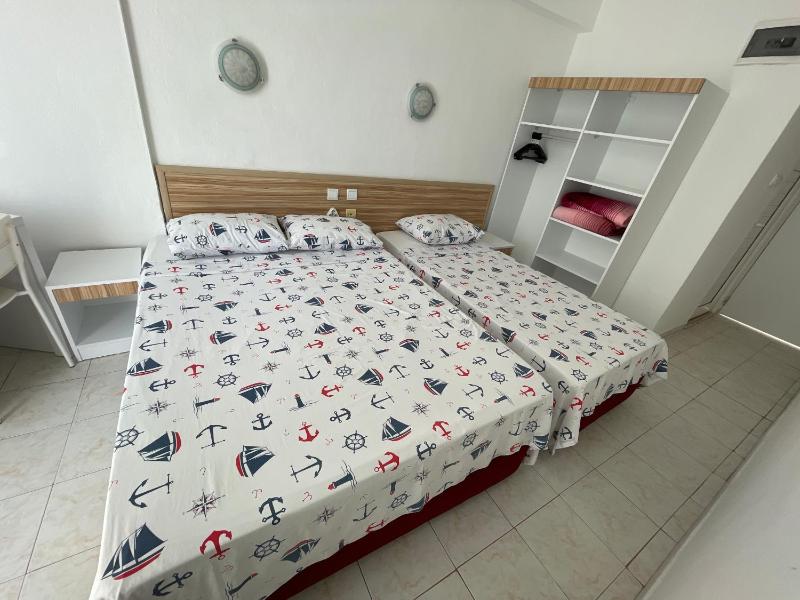 Hotel Status - image 6