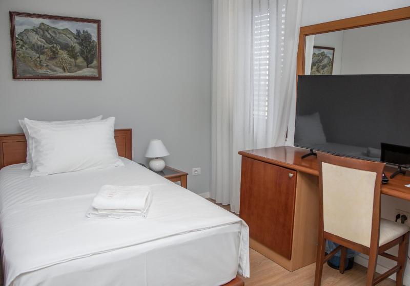 Single Room image 1
