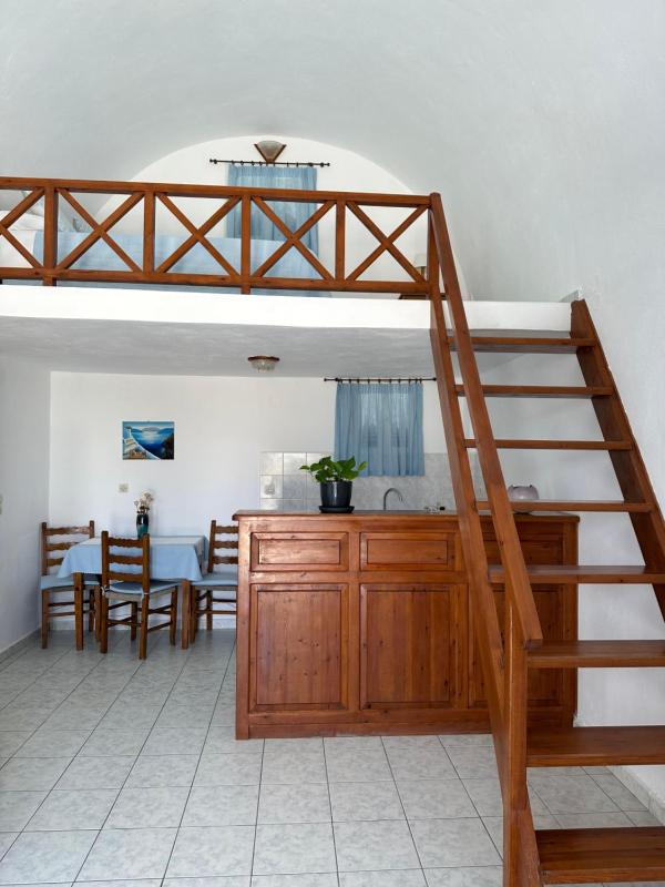 Hotel Paradisos Oia - image 12