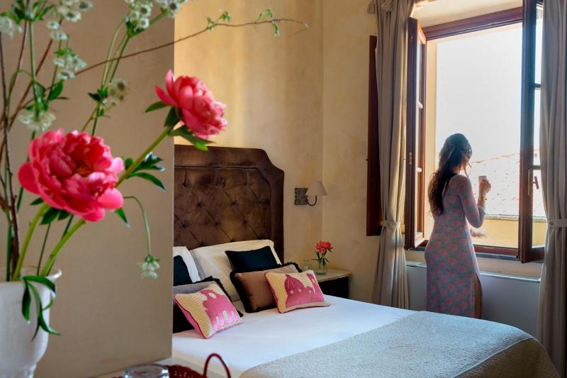 Superior Double Room image 1