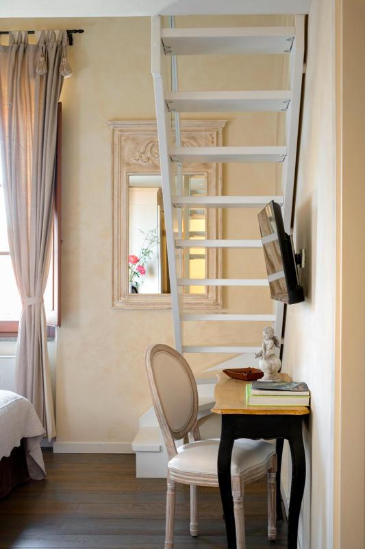 Superior Double Room image 4