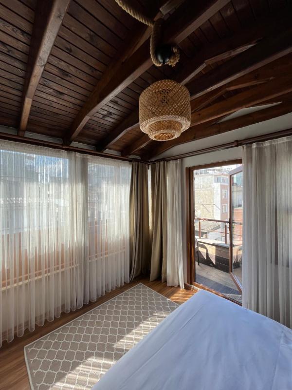 PALMERA ART HOUSE - image 15