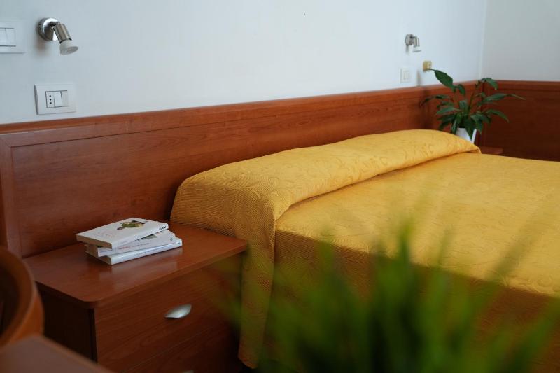 Quadruple Room with Balcony image 4