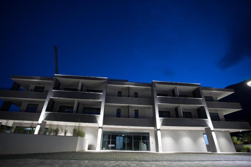 Hotel Crystal - image 2