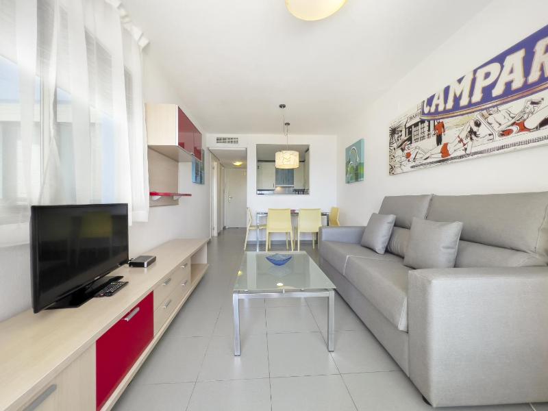 One-Bedroom Apartment HL image 3