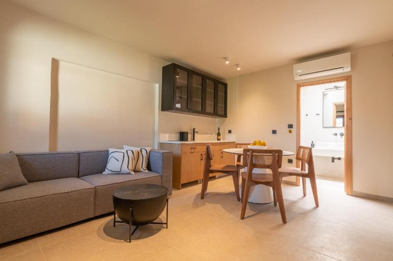 House Marigo Suites - image 12
