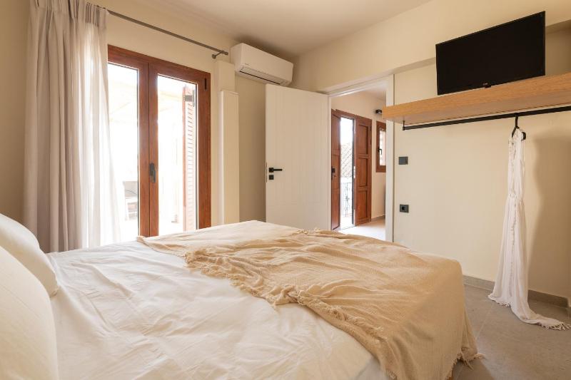 House Marigo Suites - image 7