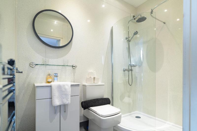 Deluxe Double or Twin Room with Garden View image 2