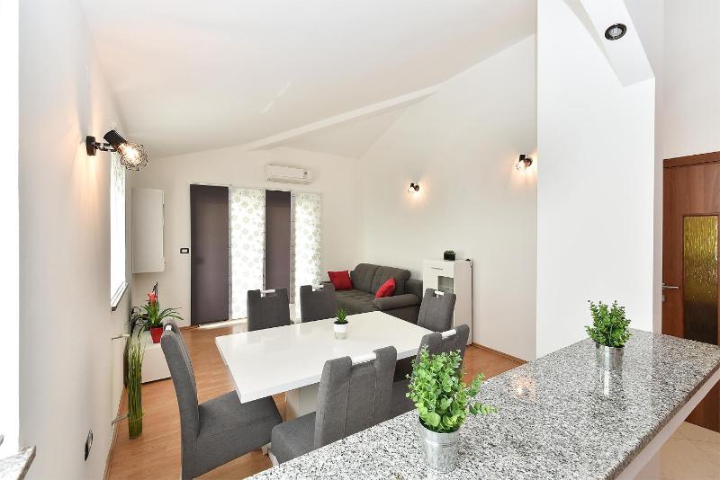 House Marijana 2115 - image 16