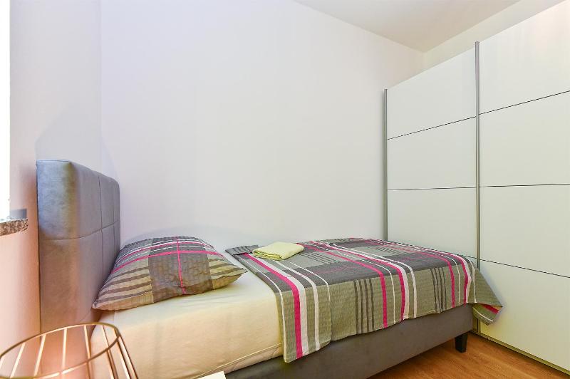 House Marijana 2115 - image 19