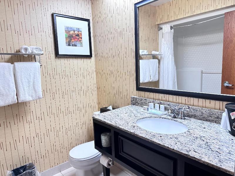 Standard Room image 3