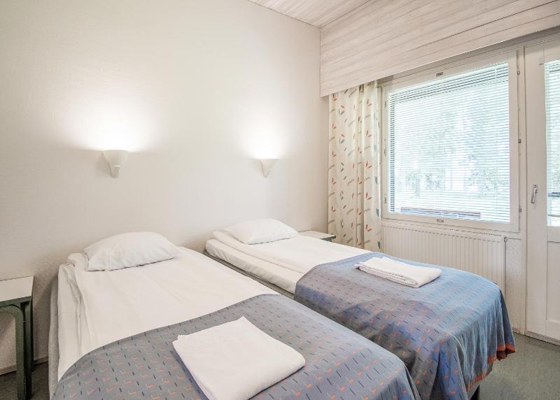 Twin Room image 3