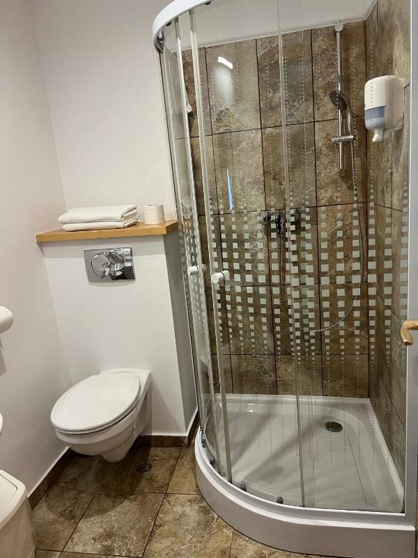 Deluxe Double Room with Balcony image 3