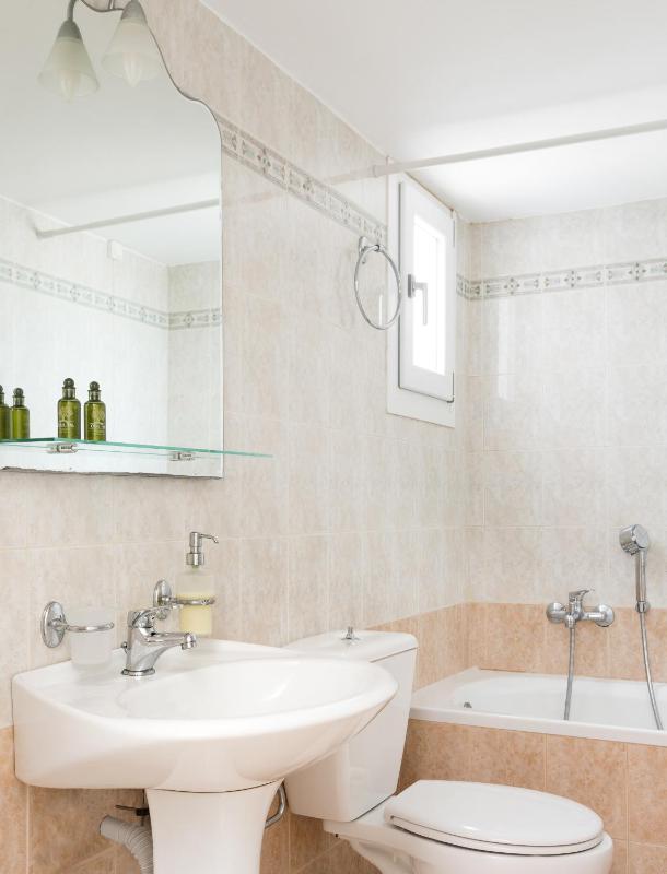 Deluxe Suite with Sea View image 1