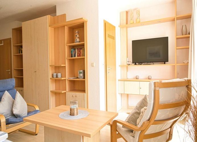 Apartment with Terrace image 4