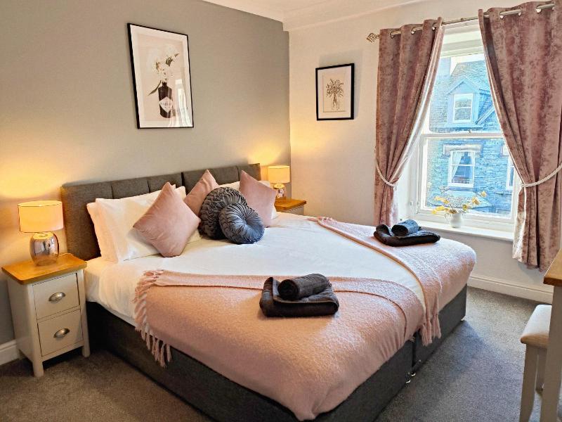 Squirrel Lodge - image 33