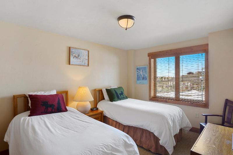 Three-Bedroom Apartment image 4