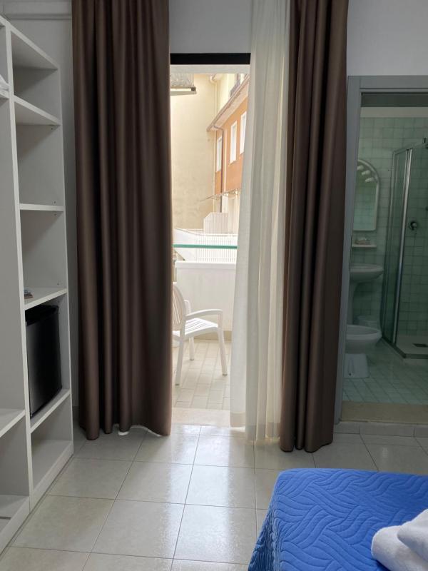 Double Room image 1