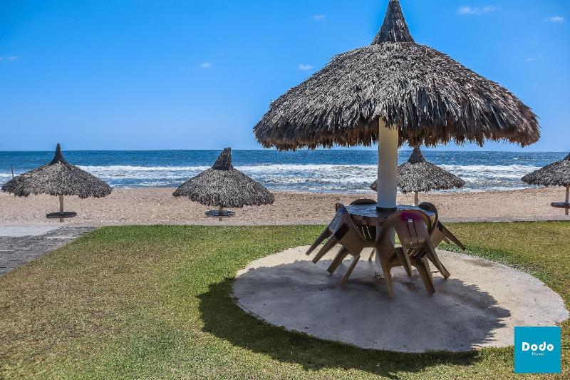 Departamento en Mazatlan con acceso a la playa y alberca común #138 Images