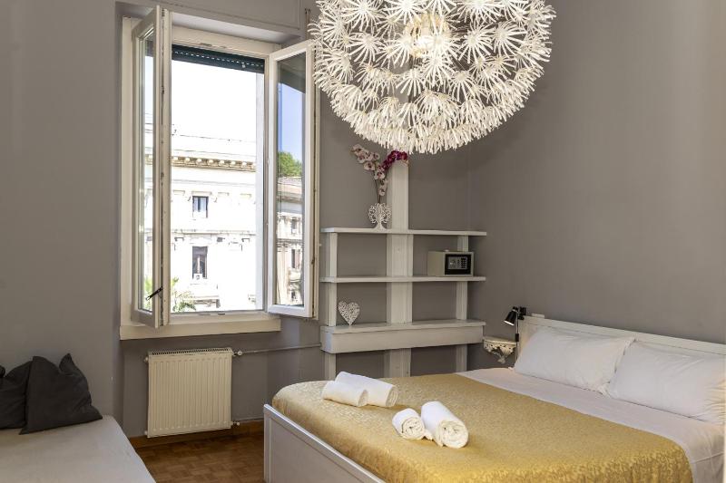 Superior Double Room image 4