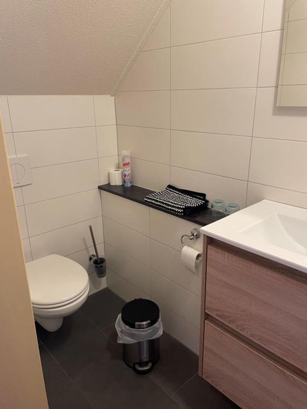 Standard Double Room image 3
