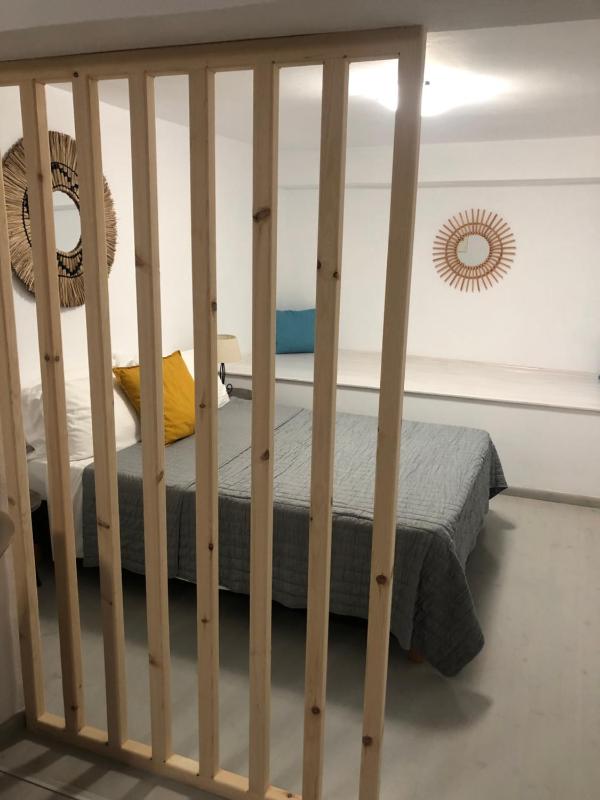 One-Bedroom Apartment image 2