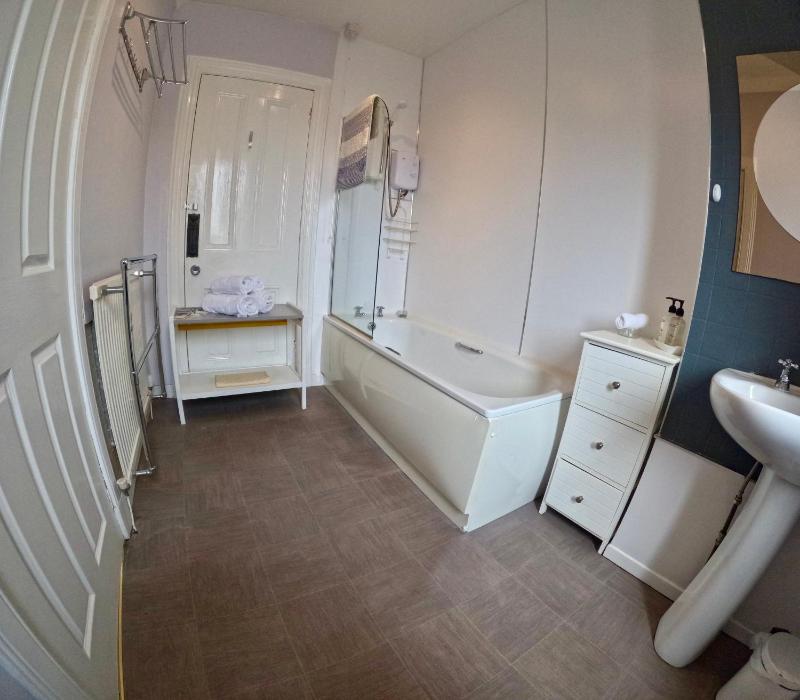 Standard Double Room image 3