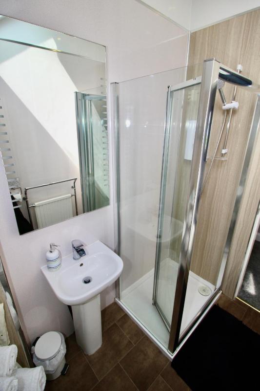 Standard Double Room image 2