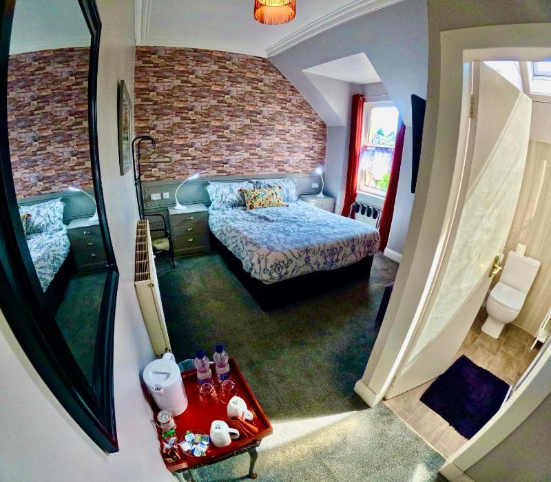 Standard Double Room image 4