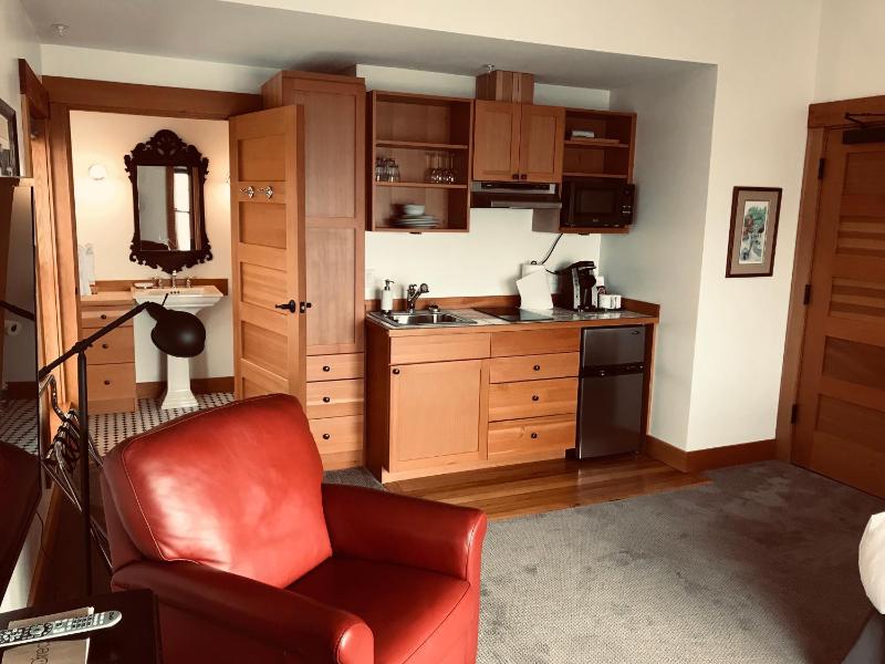 Queen Room with Sea View image 3