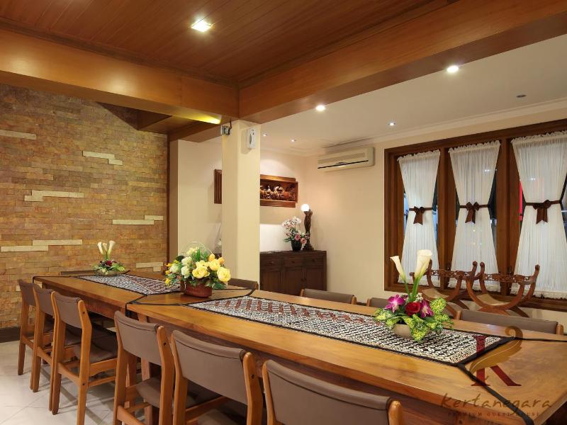 Kertanegara Premium Guest House - image 5
