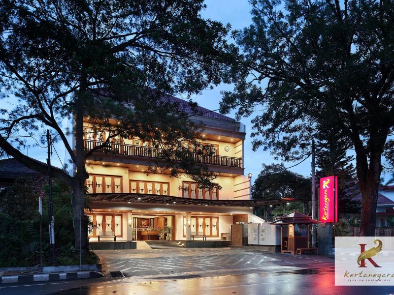 Kertanegara Premium Guest House - image 4