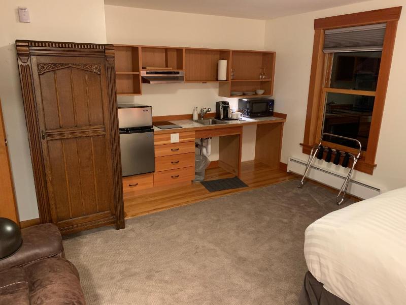 Queen Room - Disability Access