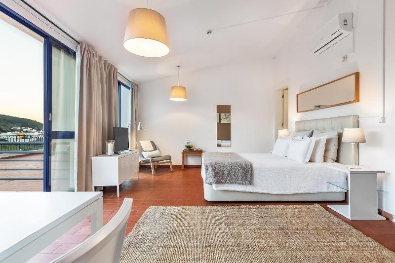 Family Room with Terrace image 3