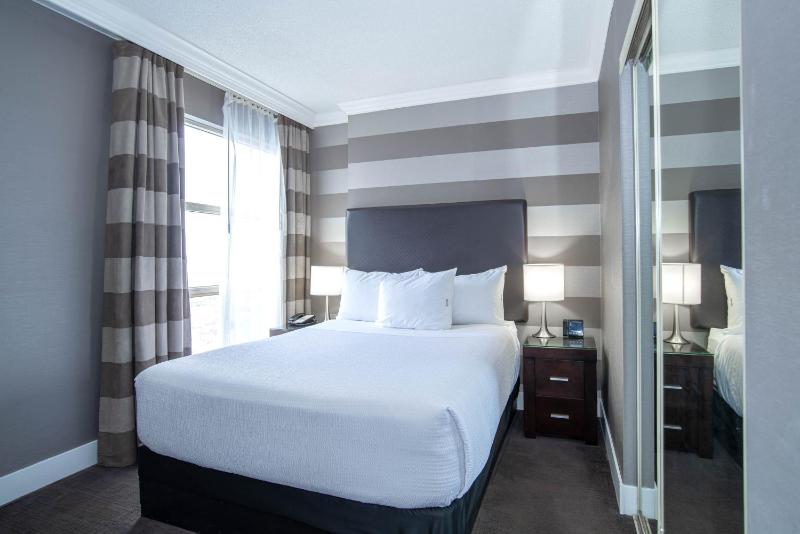 Standard Suite, 1 Queen Bed, Sofa Bed