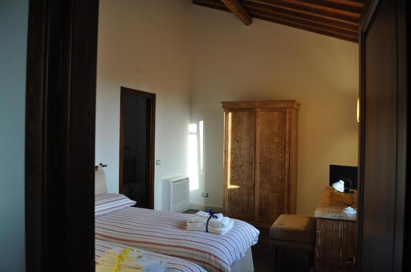 Double or Twin Room with Garden View image 3