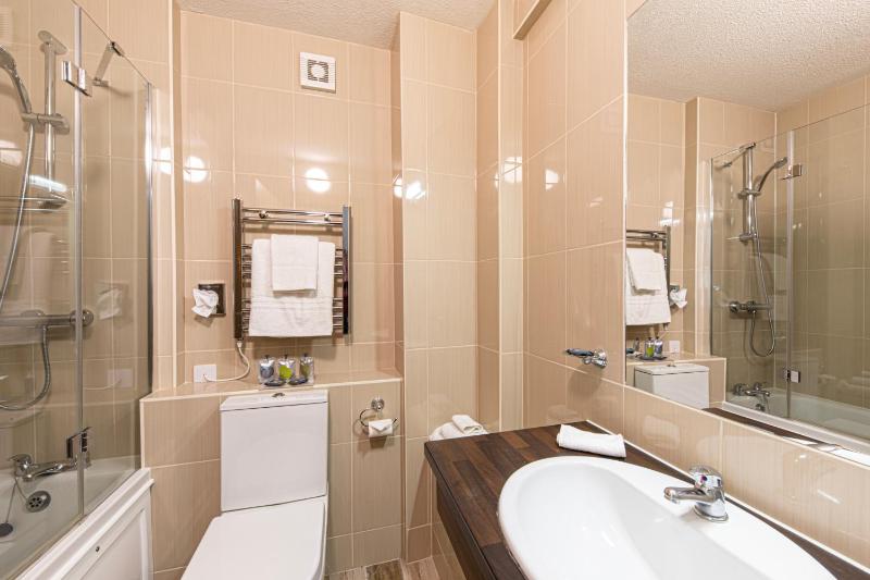 Triple Room image 2