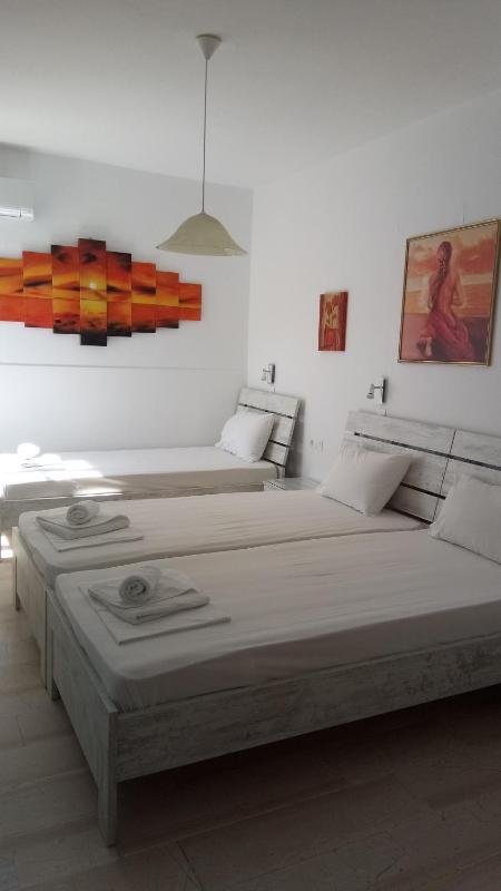 Triple Room image 2