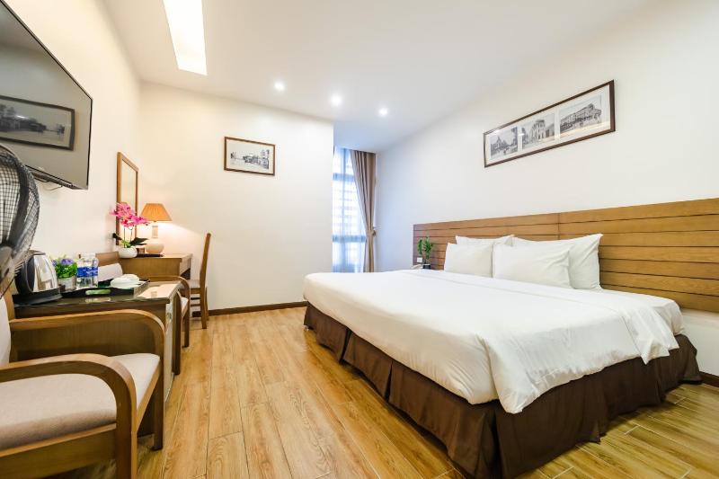 One Hotel - image 3