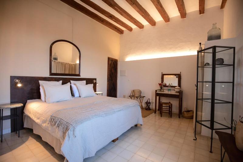 Double Room image 4