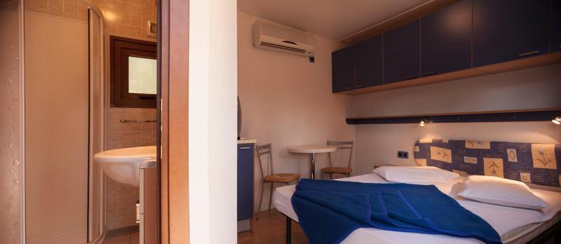 Mobile Home (2 Adults) image 4