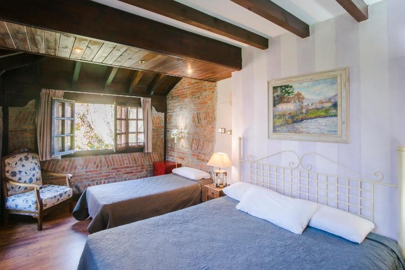 Triple Room image 3