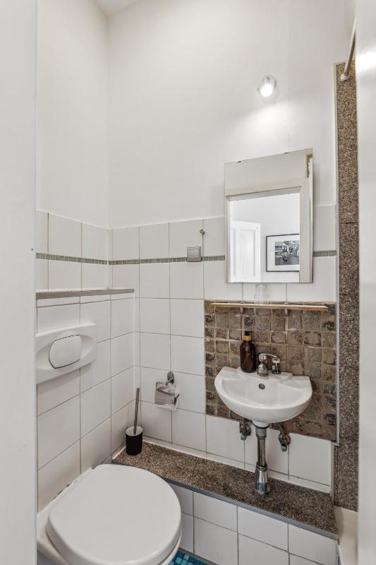 Classic Quadruple Room image 4