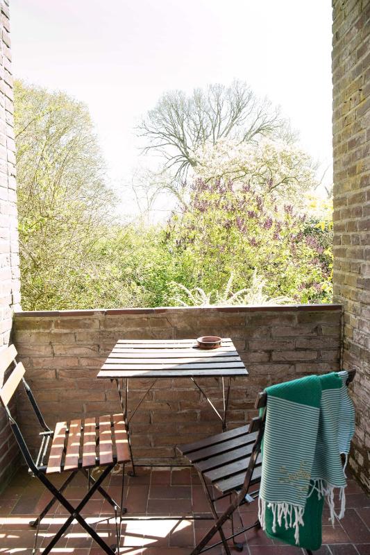 Double Room with Balcony image 4