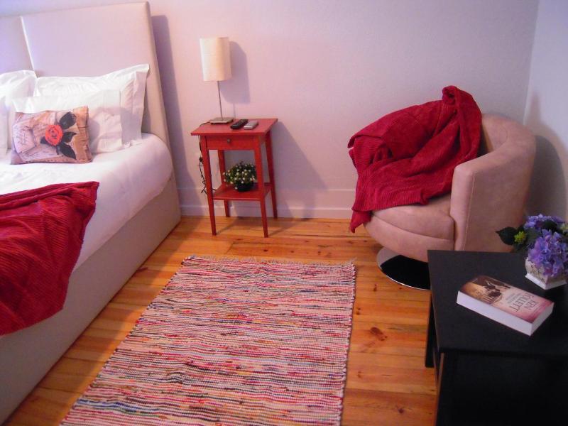Twin Room with Private External Bathroom image 2