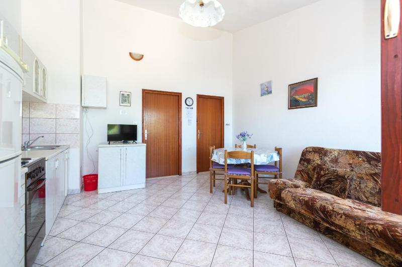 Two-Bedroom Holiday Home image 4